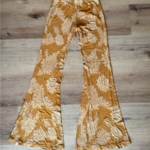 Novella Royale Janis Bells  M